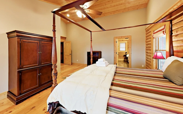 photo 5 of Winding Poplar - 4 Br Home