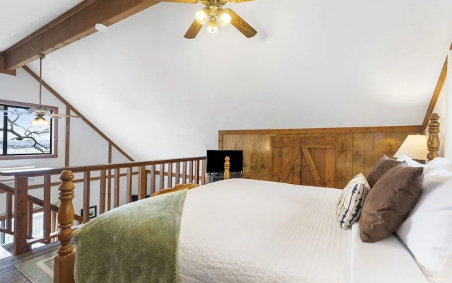 photo 4 of Windjammer Cottage - Branson