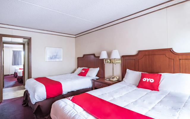 photo 3 of OYO Hotel Windmill Branson