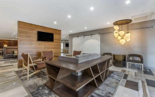 photo 5 of Windmill Suites Surprise - Phoenix, an Ascend Collection Hotel