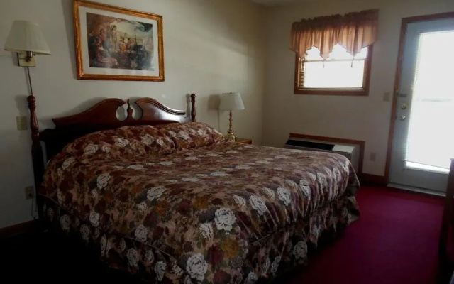 photo 2 of Windwood Fly-In Resort