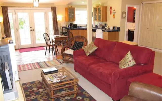 photo 2 of Wine Country Cottage