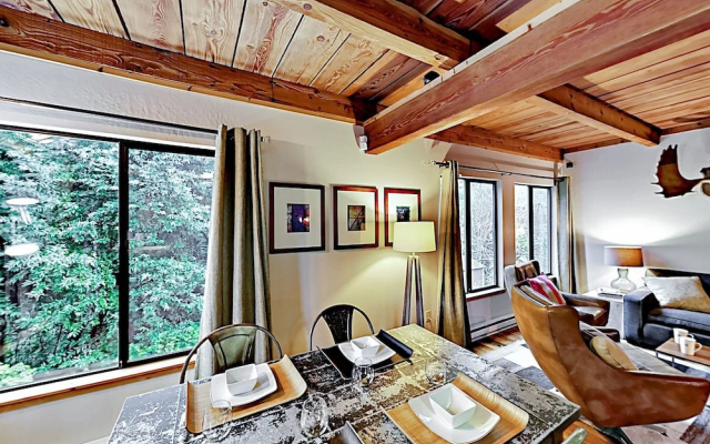 photo 3 of Wine Country Retreat - 3 Br Home