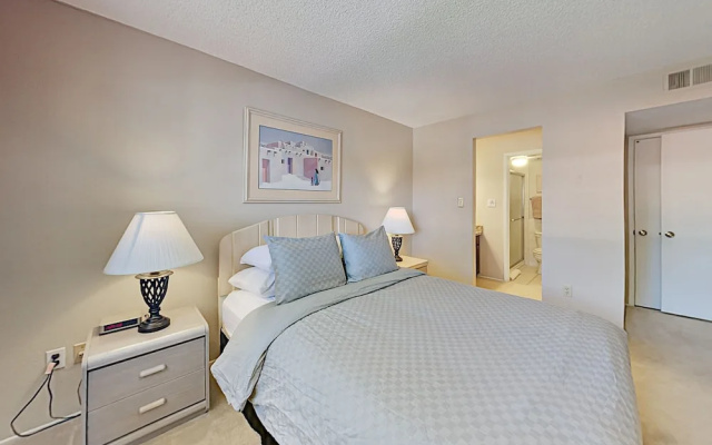 photo 5 of Winfield Place Condo w/ Pools & Walkable Locale! condo