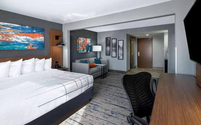 photo 5 of La Quinta Inn & Suites by Wyndham-Albany GA