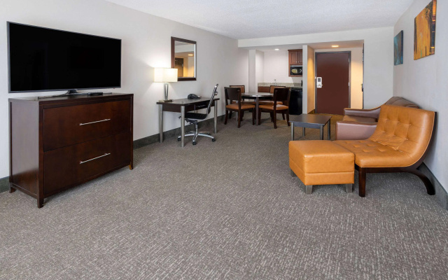 photo 5 of Wingate by Wyndham Atlanta Galleria/Ballpark