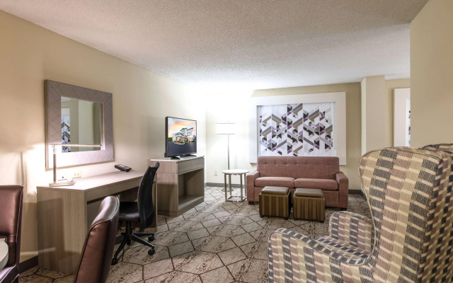 photo 5 of Wingate by Wyndham Charlotte Speedway/Concord