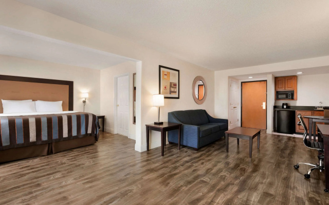 photo 3 of Wingate by Wyndham - Montgomery