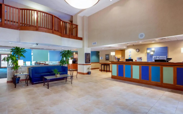 photo 2 of Wingate by Wyndham Bradenton Lakewood Ranch