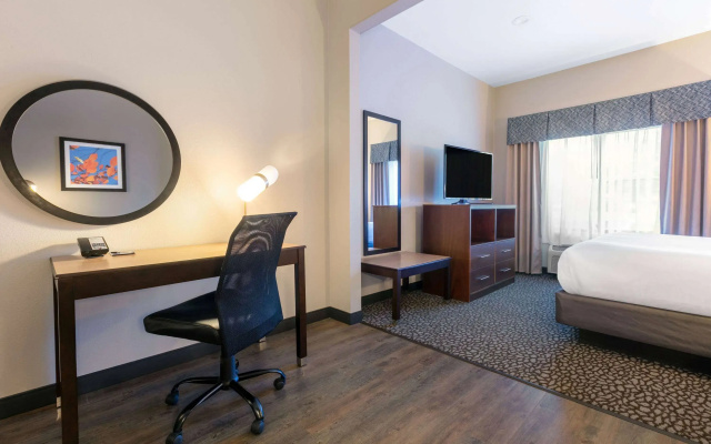 photo 5 of Wingate by Wyndham DFW / North Irving