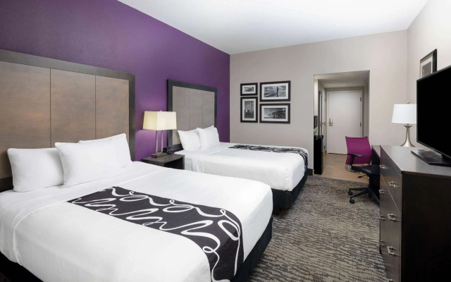 photo 5 of La Quinta Inn & Suites by Wyndham Kennesaw
