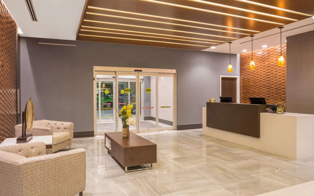 photo 2 of Wingate By Wyndham Miami Airport