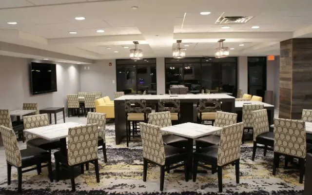 photo 3 of Wingate by Wyndham Raleigh