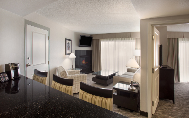photo 3 of Holiday Inn Hotel & Suites Scottsdale North - Airpark by IHG