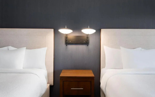 photo 4 of Courtyard by Marriott Seattle SeaTac Airport