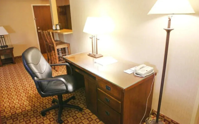 photo 5 of Wingate By Wyndham Springfield