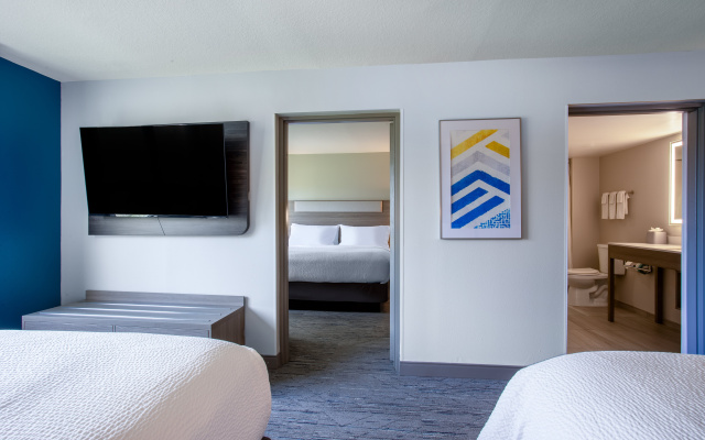 photo 3 of Holiday Inn Express & Suites Bradenton East-Lakewood Ranch by IHG