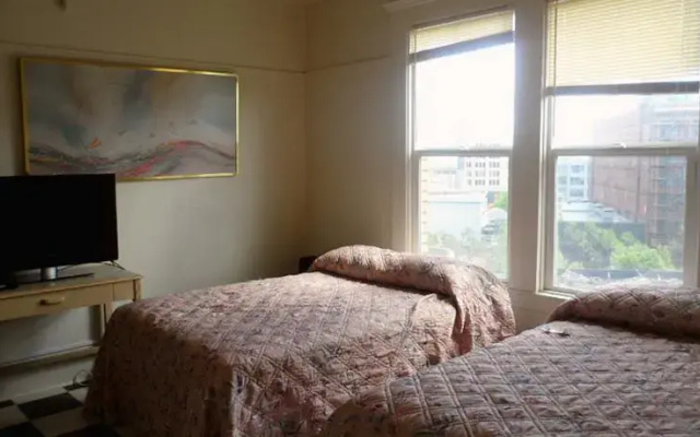 photo 5 of Winston Arms Apartments