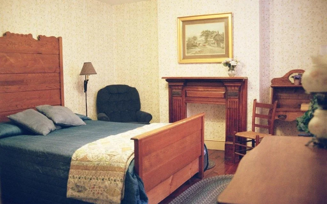 photo 5 of Winter Clove Family Inn