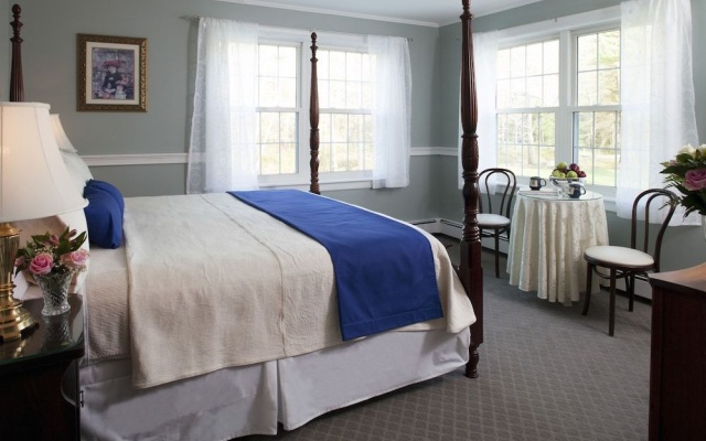 photo 5 of Wolf Cove Inn