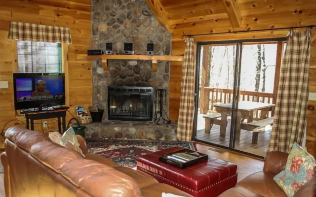 photo 5 of Wolf`s Den
