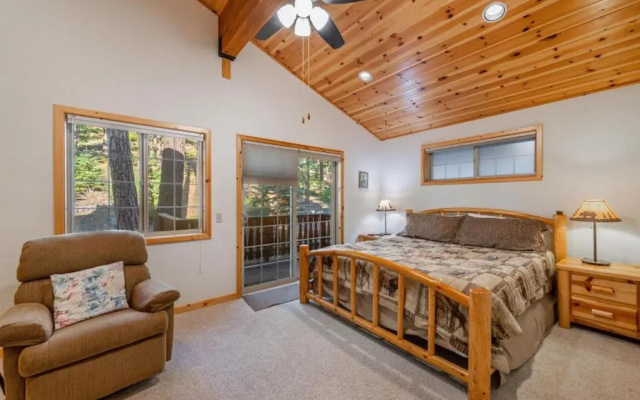 photo 4 of Wolf's Lair by Avantstay Swiss Chalet w/ Private Hot Tub & Access to Northstar Resort Community