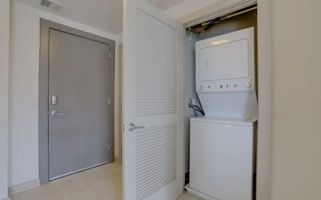 photo 3 of Wonderful 2BR Condo at Crystal City