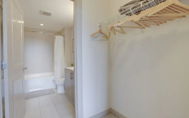 photo 5 of Wonderful 2BR Condo at Crystal City