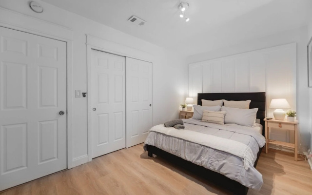 photo 2 of Wonderful 2BR House with Canal Access