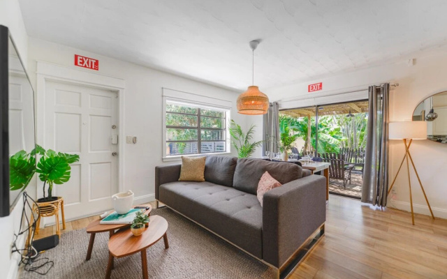 photo 3 of Wonderful 2BR House with Canal Access