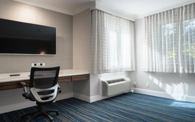 photo 5 of Woodcrest Hotel Cupertino
