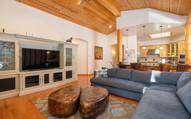 photo 2 of Wooded Luxury at Tahoe Donner by RedAwning