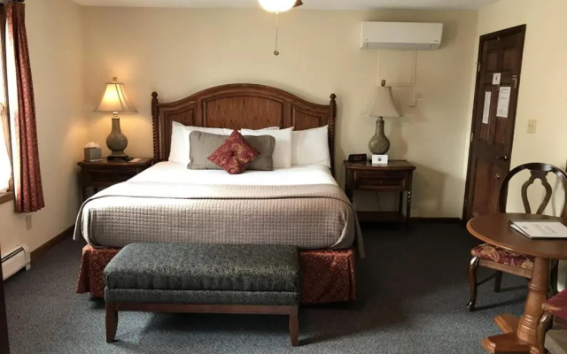 photo 3 of Woodfield Manor, A Sundance Vacations Property