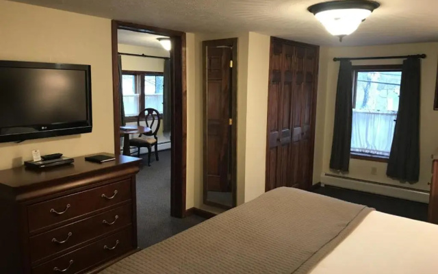 photo 4 of Woodfield Manor, A Sundance Vacations Property