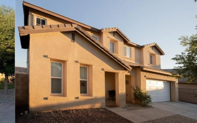 photo 2 of Mirage Residential Rental