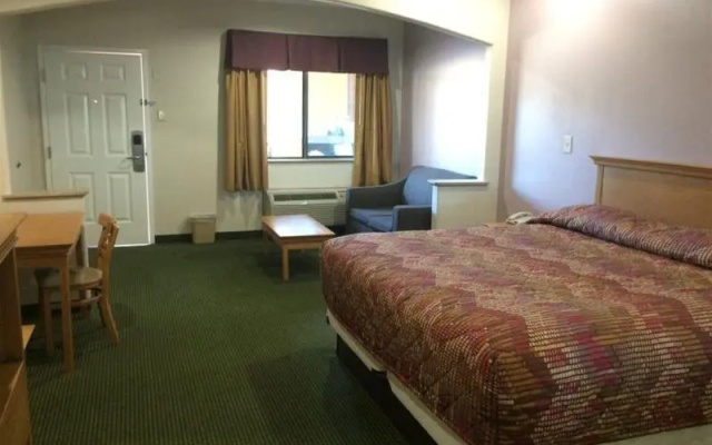 photo 3 of Woodland Inn and Suites