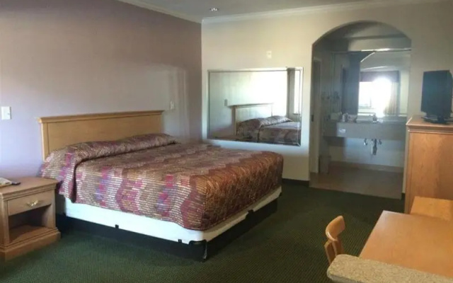 photo 5 of Woodland Inn and Suites