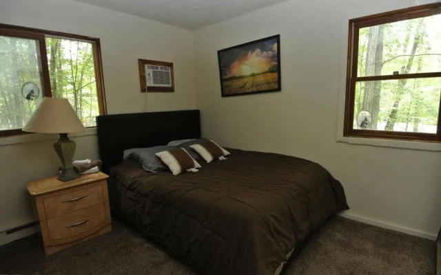 photo 2 of Woodland Retreat