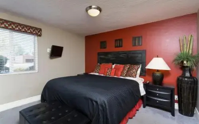 photo 2 of Woodland Springs - 3 Br Condo
