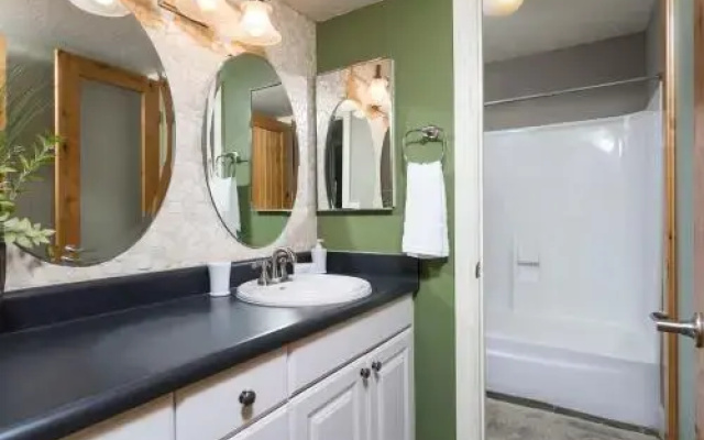 photo 5 of Woodland Springs - 3 Br Condo