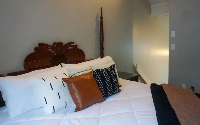 photo 4 of Woodlands Loft for a Perfect Getaway