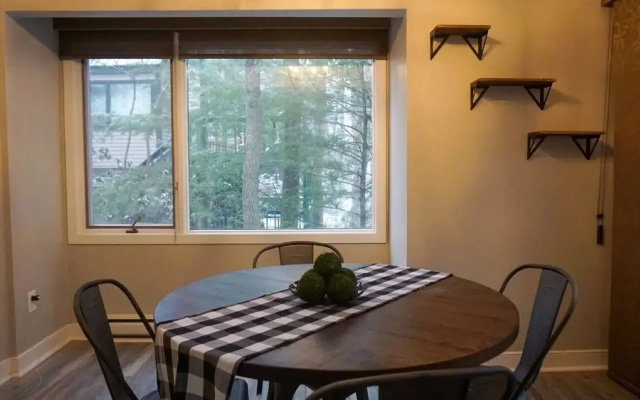 photo 5 of Woodlands Loft for a Perfect Getaway