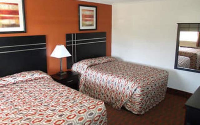 photo 4 of Woodlawn Hills Motel