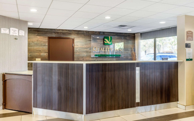 photo 2 of Quality Inn Airport South
