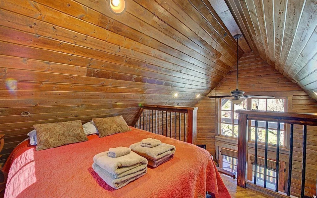 photo 2 of Woodpecker's Hollow - 1 Br Cabin