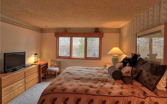photo 2 of Woods Manor 204A  (Condo with on-site Hot Tub)
