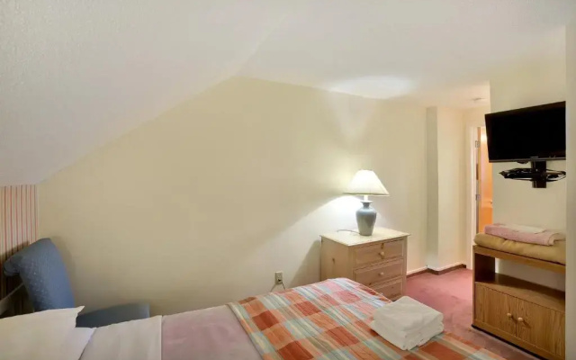 photo 5 of Woods Resort Unit V26