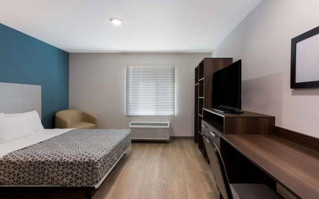 photo 3 of Woodspring Suites Chandler Airport