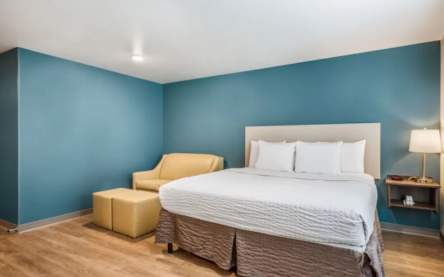 photo 5 of WoodSpring Suites Chicago Addison