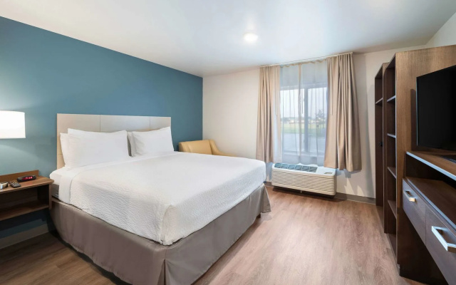 photo 2 of WoodSpring Suites Dallas Plano Central Legacy Drive